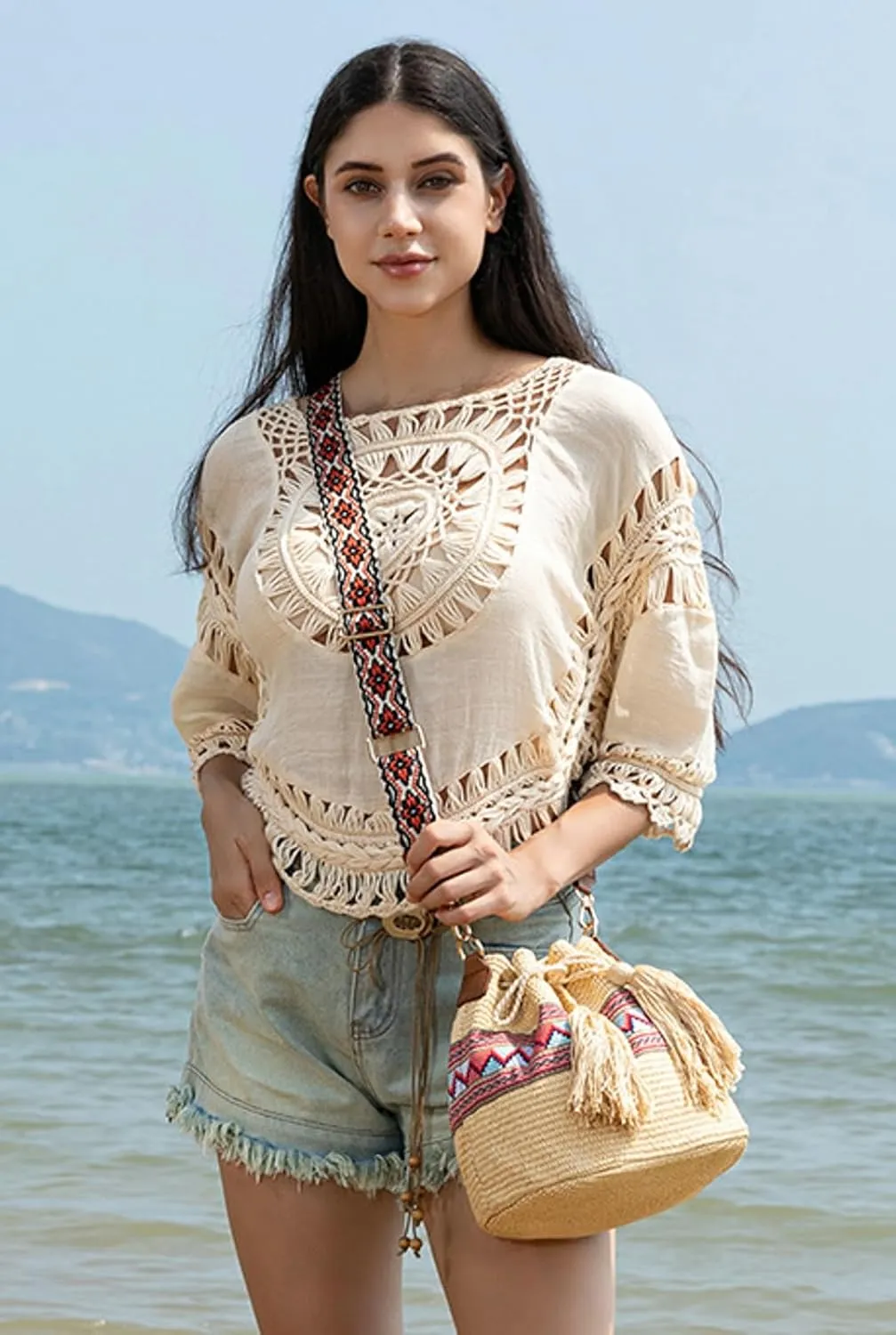 2025 Summer Straw Bucket Bag Women Woven Crossbody Bag Woven Texture Wide Shoulder Strap Beach Vacation Tassel Tote