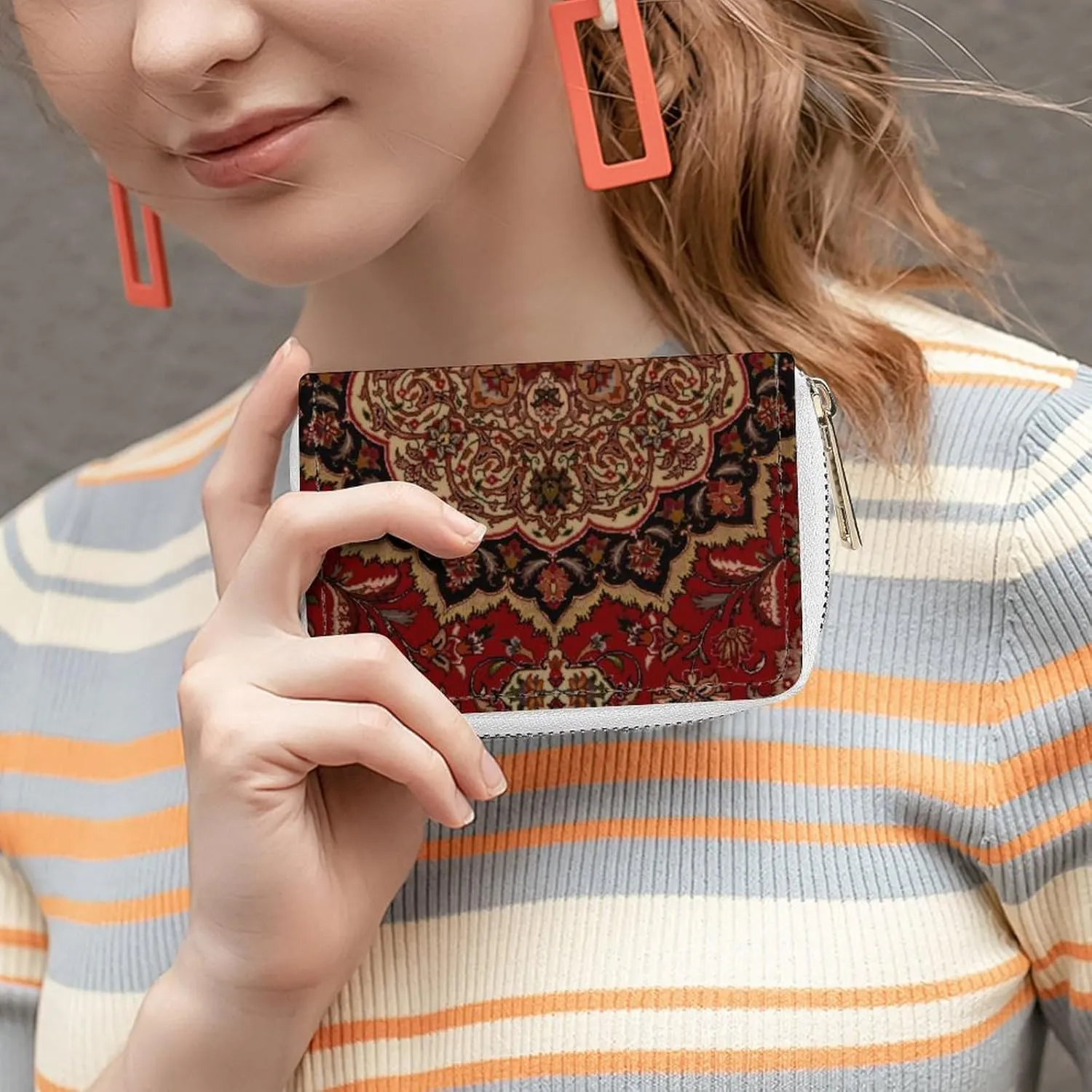 Accent Vintage Persian Portable And Compact Leather Card Bag