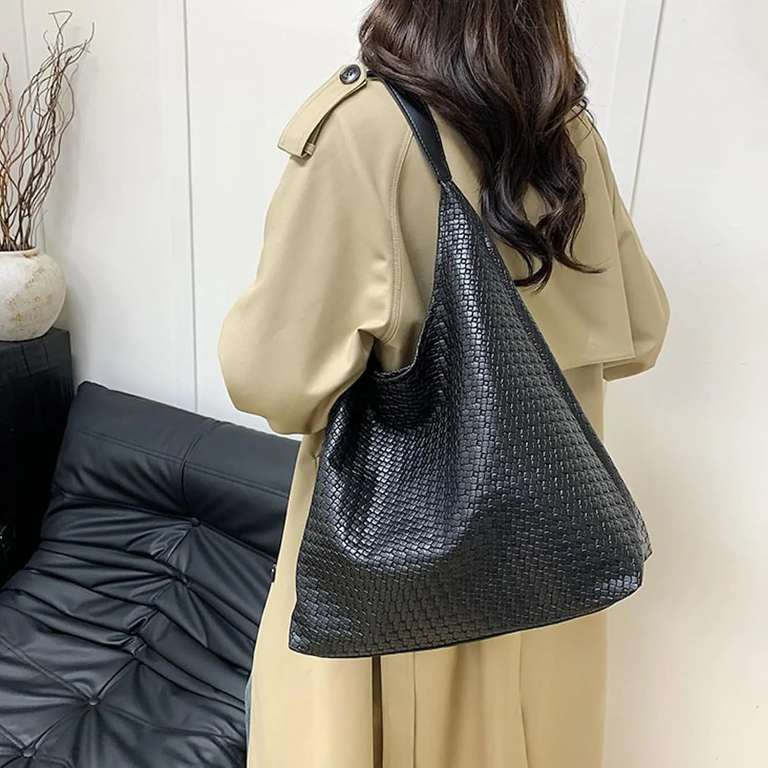 Durable Hobo Bag for Women Spacious Vegan Leather Shoulder Handbag Slouchy Crossbody Underarm Tote Trendy Mothers Day Gift
