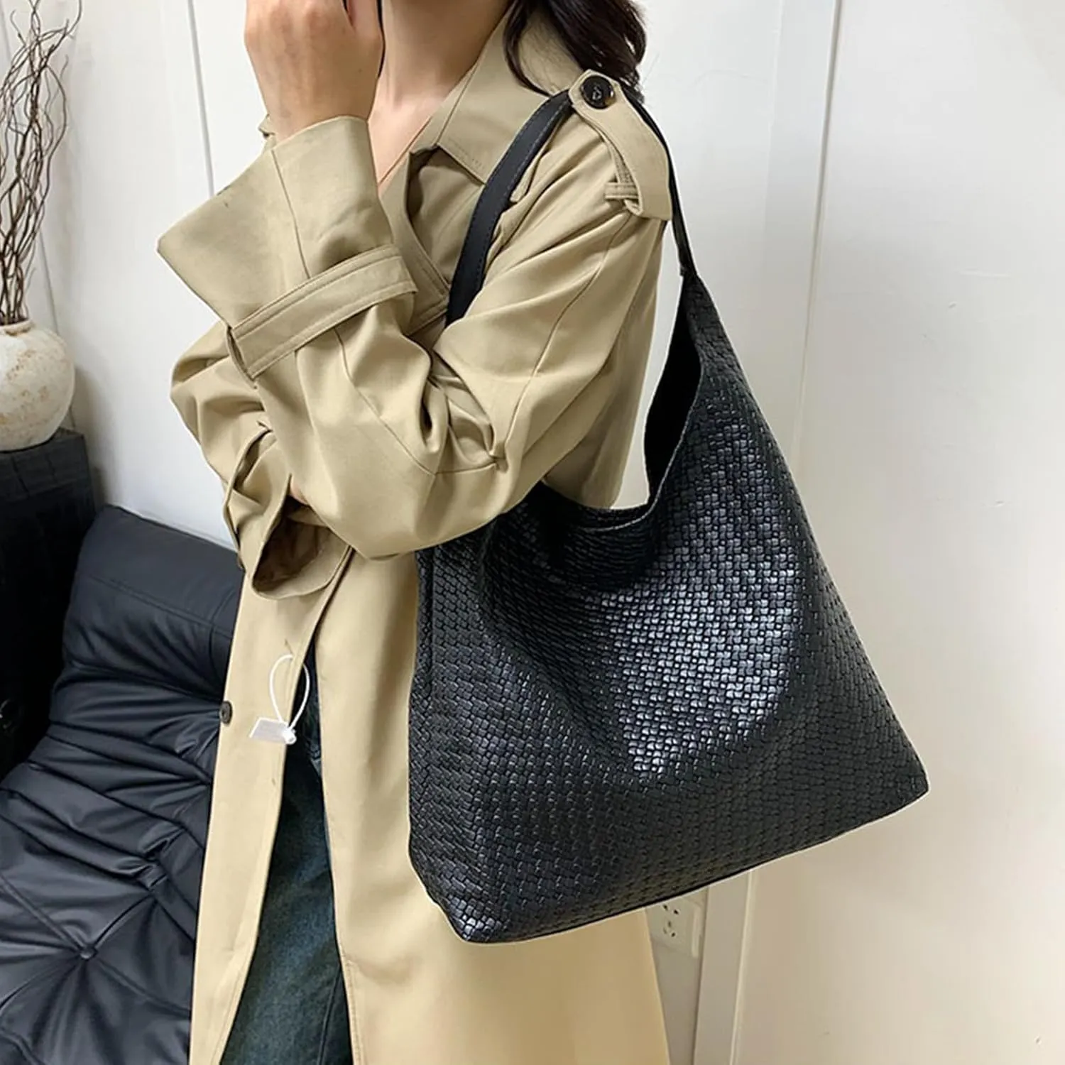 Durable Hobo Bag for Women Spacious Vegan Leather Shoulder Handbag Slouchy Crossbody Underarm Tote Trendy Mothers Day Gift