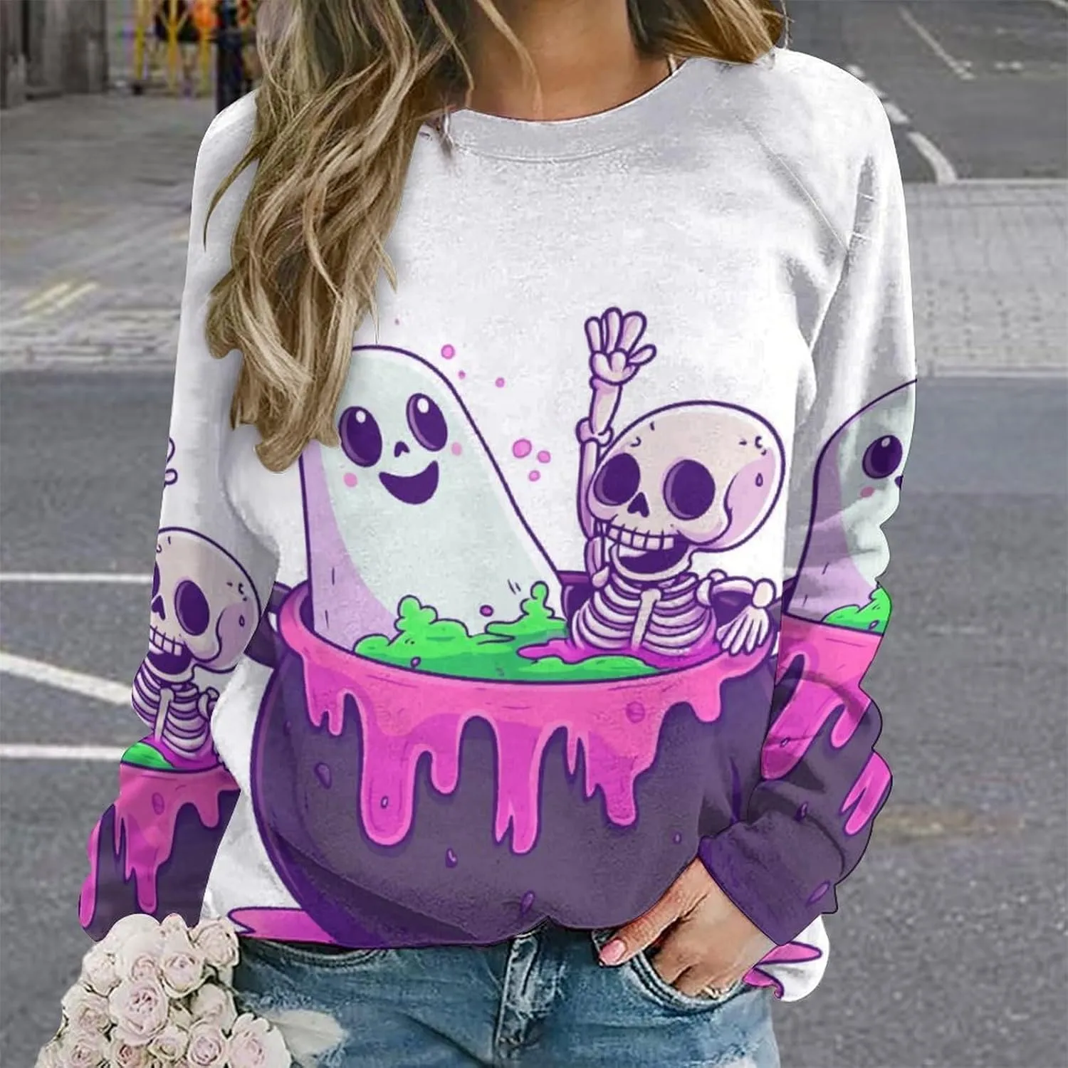 Halloween Spooky Season Cute Ghost Coffee Oversized Sweatshirt for Women Crewneck Long Sleeve Funny Fall Tops