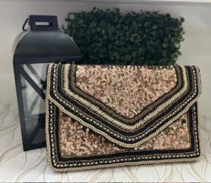 Plus bronze clutch bag