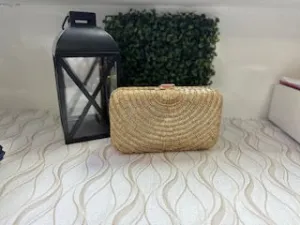 Plus canutillo gold  clutch bag