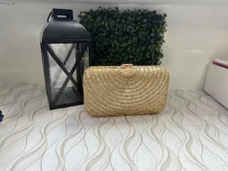 Plus canutillo gold  clutch bag