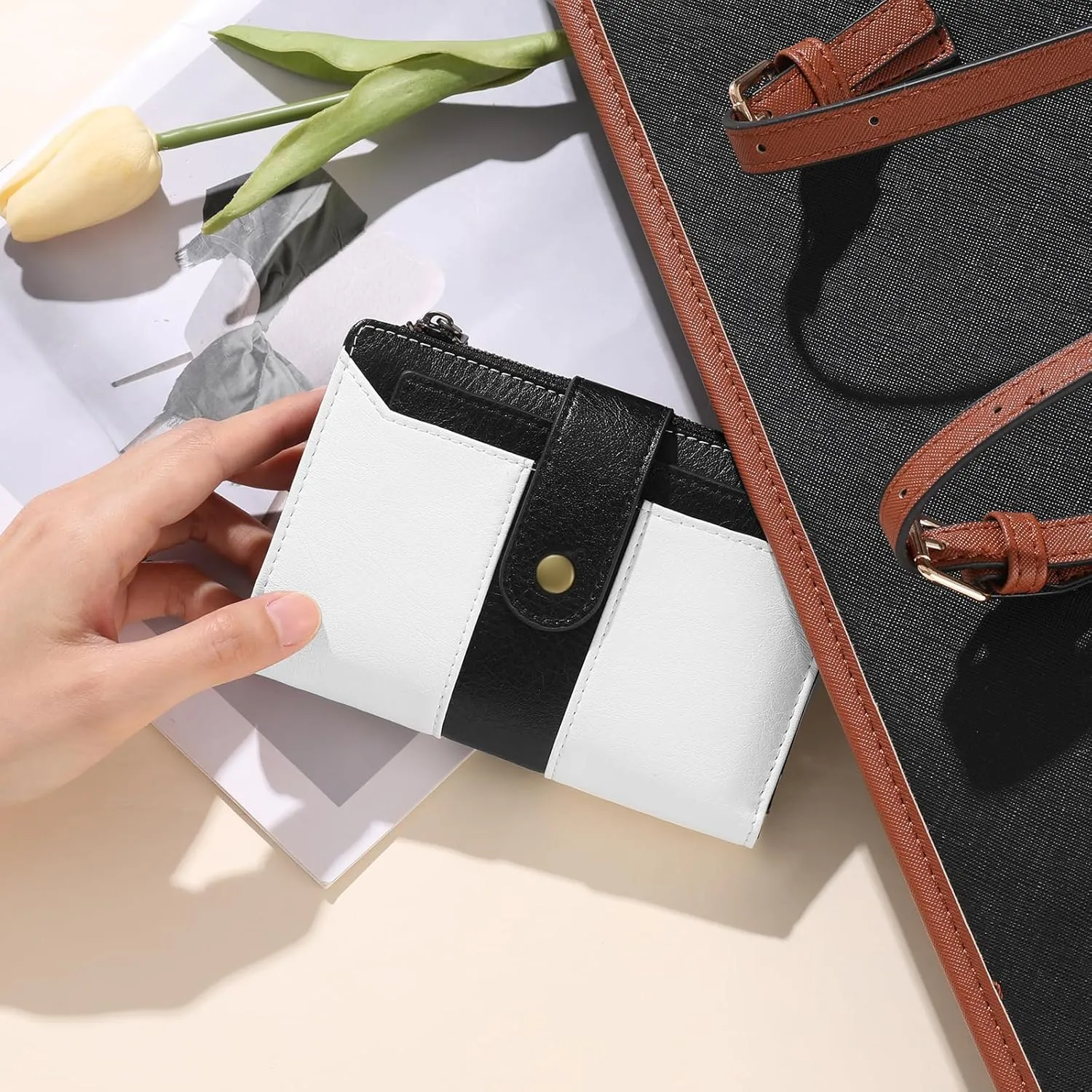SENDEFN Small Wallets for Women Leather Bifold Compact RFID Blocking with ID Window