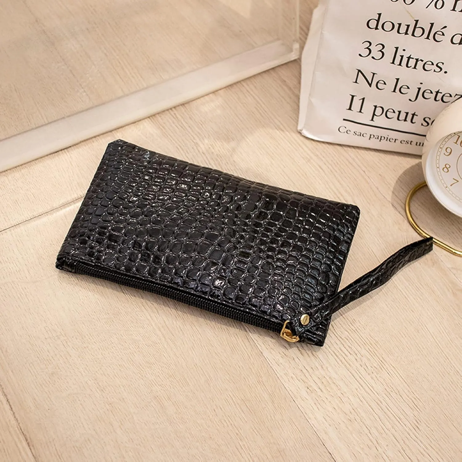 Wallet Women RFID Blocking Small Compact Bifold Luxury Leather Pocket Wallet Ladies Mini Purse with Id Window Vanilla