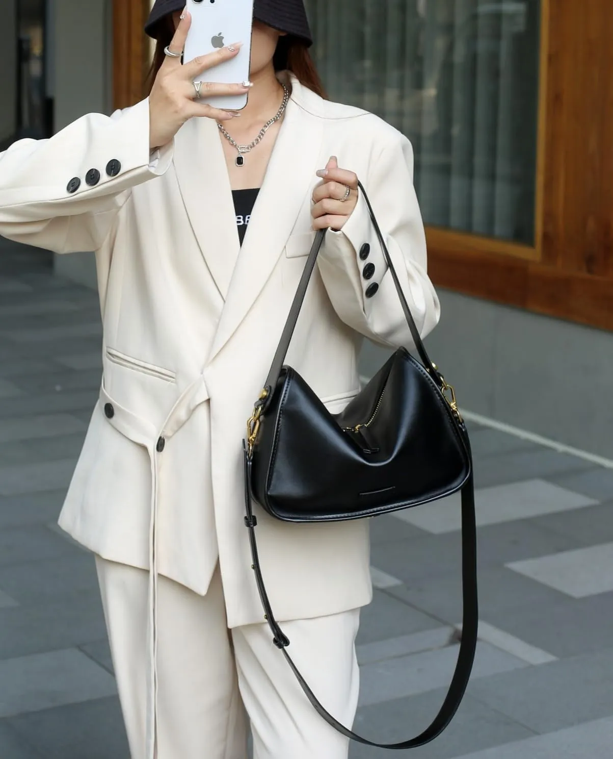 Women's Genuine Leather Shoulder Crossbody Bag Cowhide Clutch Handbag Hobo Underarm Armpit Pillow Bag Versatile Elegant